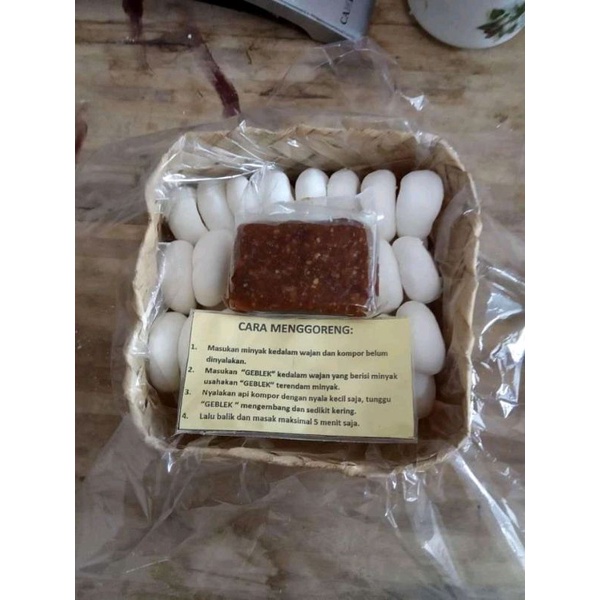 

Geblek mentah khas Purworejo