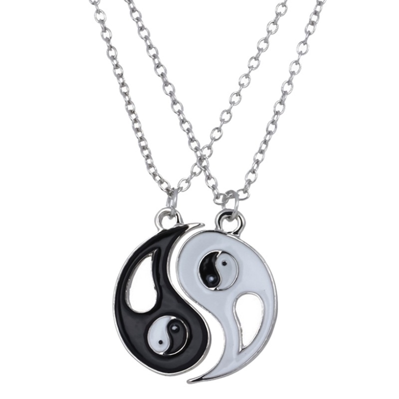 Fancyqube 2pcs / Set Kalung Liontin Yin Yang Untuk Pasangan Saudara Perempuan Dan Pria