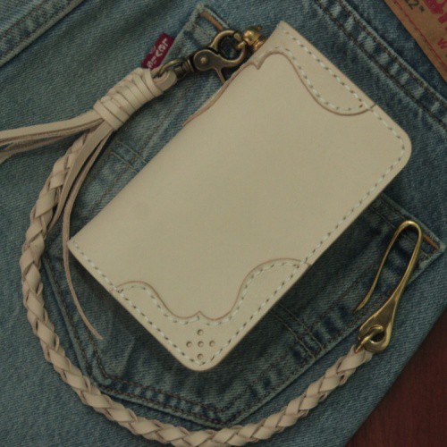 

Handmade Leather Middle Wallet with Lanyard