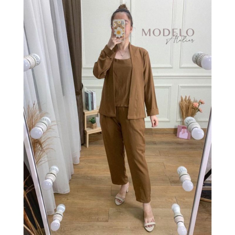 One Set Wanita Basic 3 in 1 Tanktop Blazer Celana  Premium Products