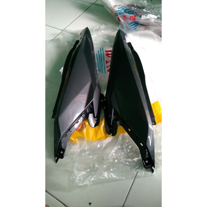 cover body vario 150 2015 2017 cover body belakang vario 150 old 2015 2017 grey