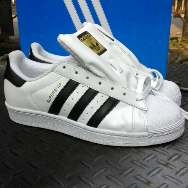 Adidas Superstar putih list hitam