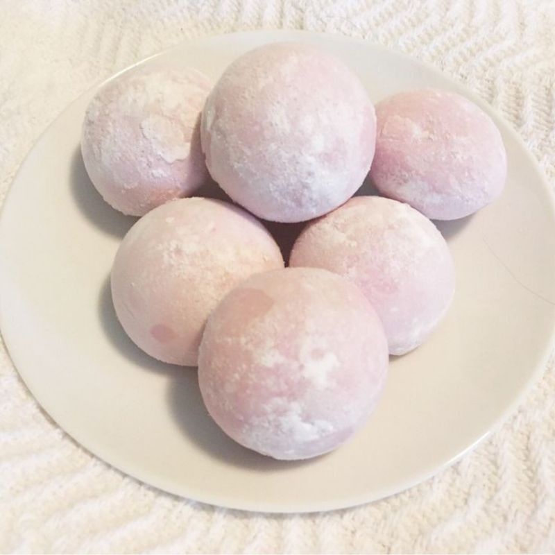 

Mochi isi kacang isi 15 biji