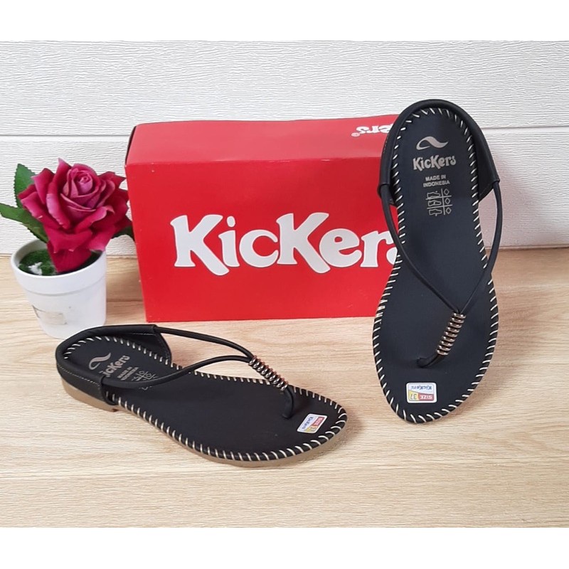 Sandal Wanita Teplek Casual Kickers | Sandal Flat | Sandal Casual | Sandal Branded