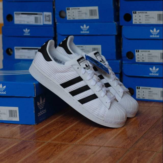 ADIDAS SUPERSTAR WHITE - BLACK BNIB CM8077 ORIGINALS