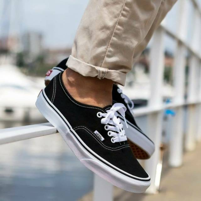  Sepatu  Vans  Authentic Black Shopee  Indonesia