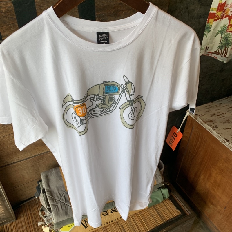 Baju Pria Deus Ex Machina Original G50 Nf White New