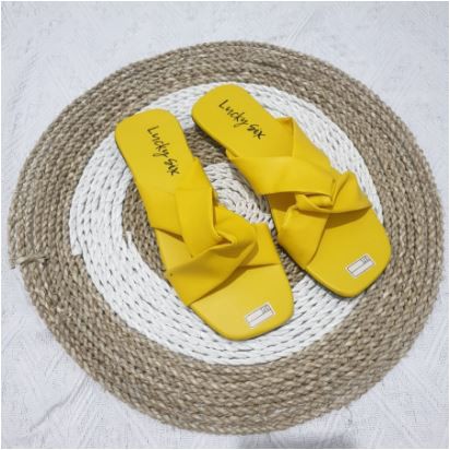 sandal teplek wanita