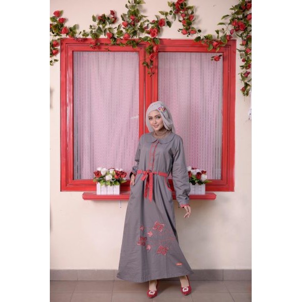 Baju gamis Connton Twill Bordir Variasi Ikat Pinggang Warna Abu-Abu & Merah nibras NIBRAS NB 139