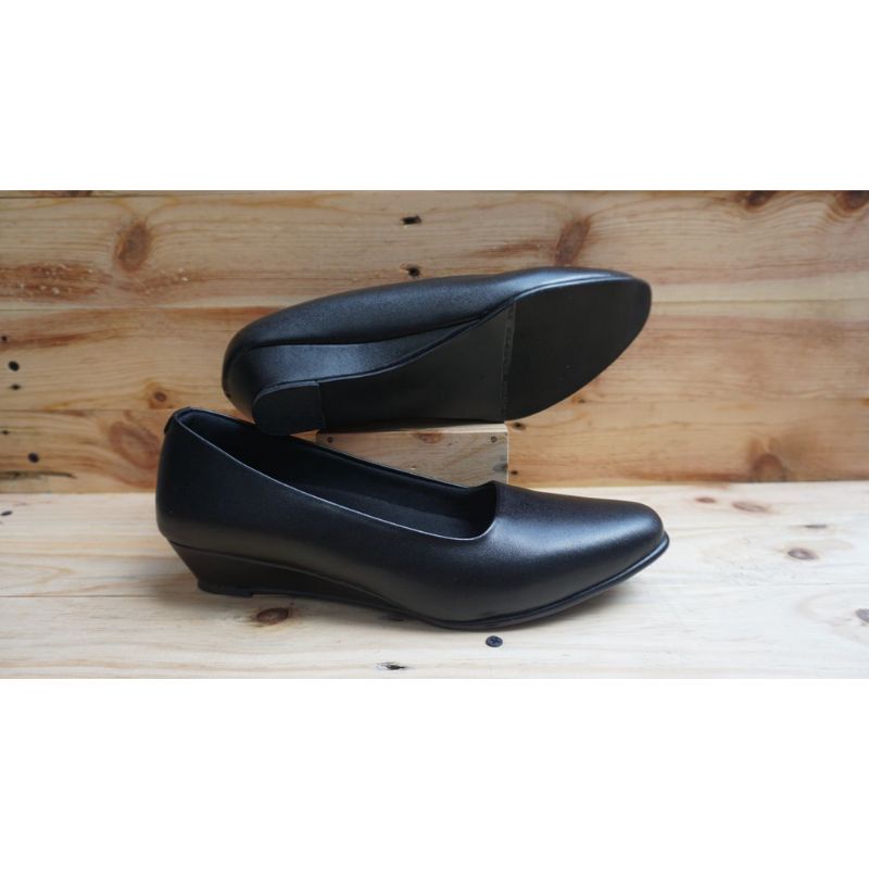 070222 SEPATU WEDGES DOF 3CM PERSIT BHAYANGKARI IKKT PIA DHARMA WANITA JALASENASTRI IKKT DLL MERK ER