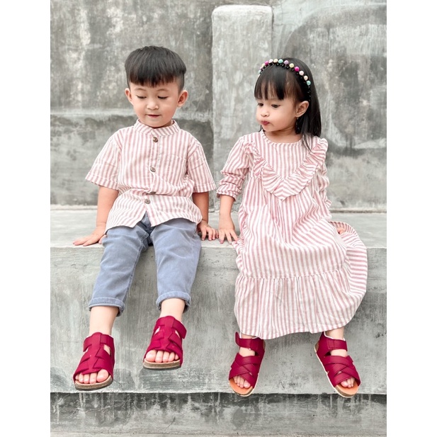 Yobebee Kemeja Katun Salur Tangan Pendek Anak Laki Laki Usia 2 4 6 8 10 12 Tahun Baju Atasan Kids Motif Garis Stripe Boy Shirt Model Casual Formal Kemeja Kerah Anak Cowok Baju Anak Couple Kakak Adik