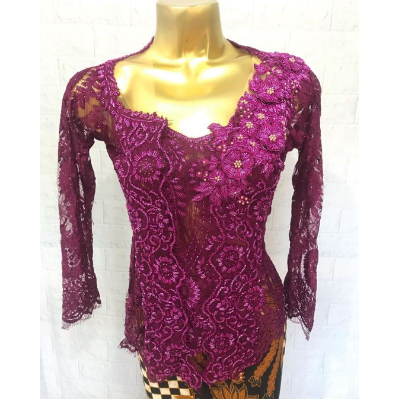 kebaya modif Payet tabur