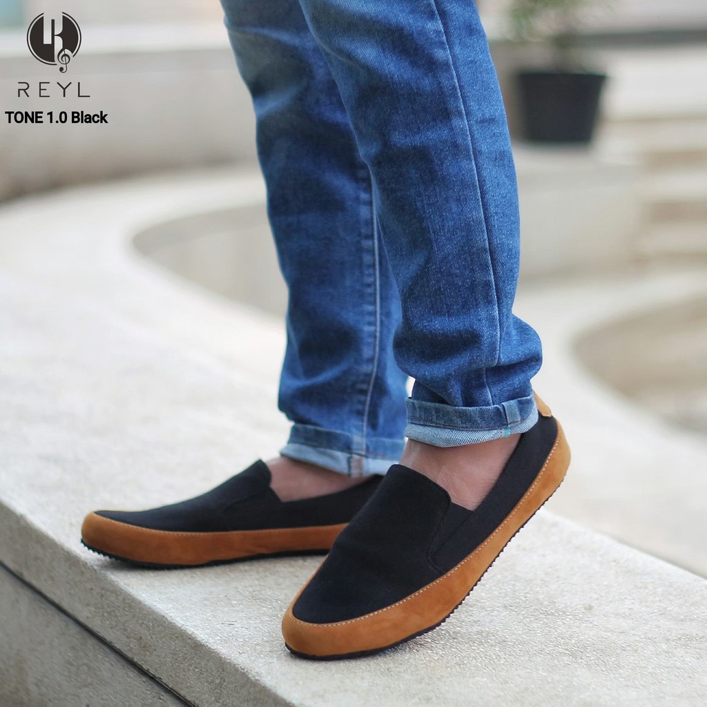 SEPATU PRIA KASUAL - REYL SLIP ON PRIA
