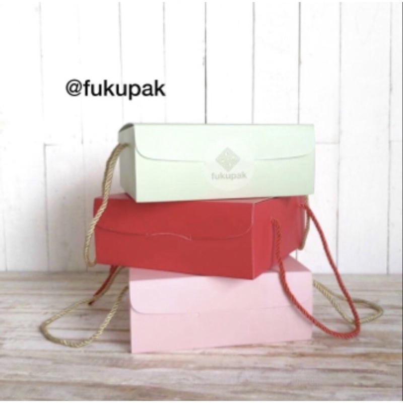 

Kotak Kue Handle Tali (10 pcs) dus tali box kue cake toples