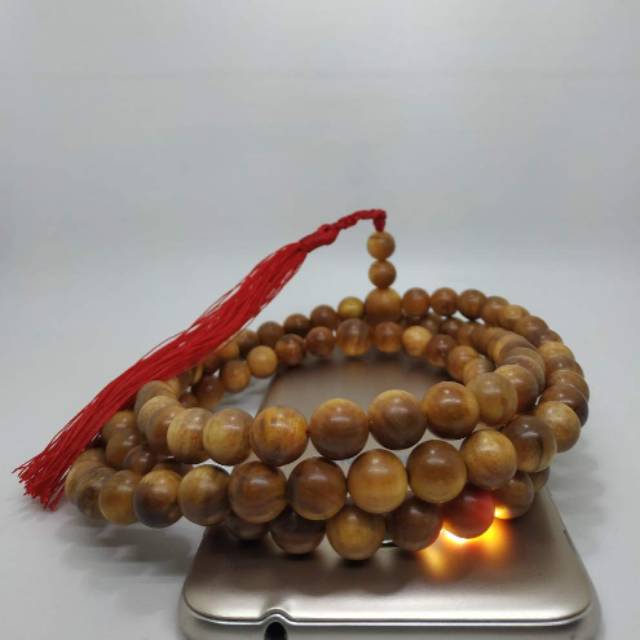 Tasbih kayu raja atau gaharu agatis