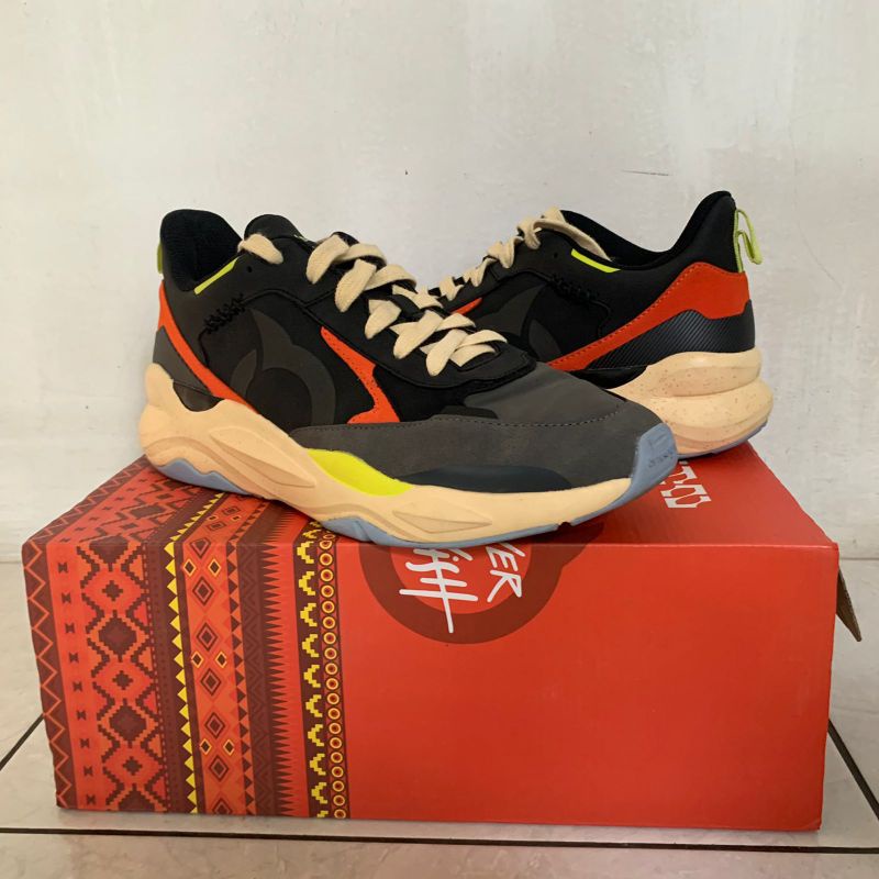 Sepatu Sneakers Ortuseight x Never too Lavish 'RHEIN'