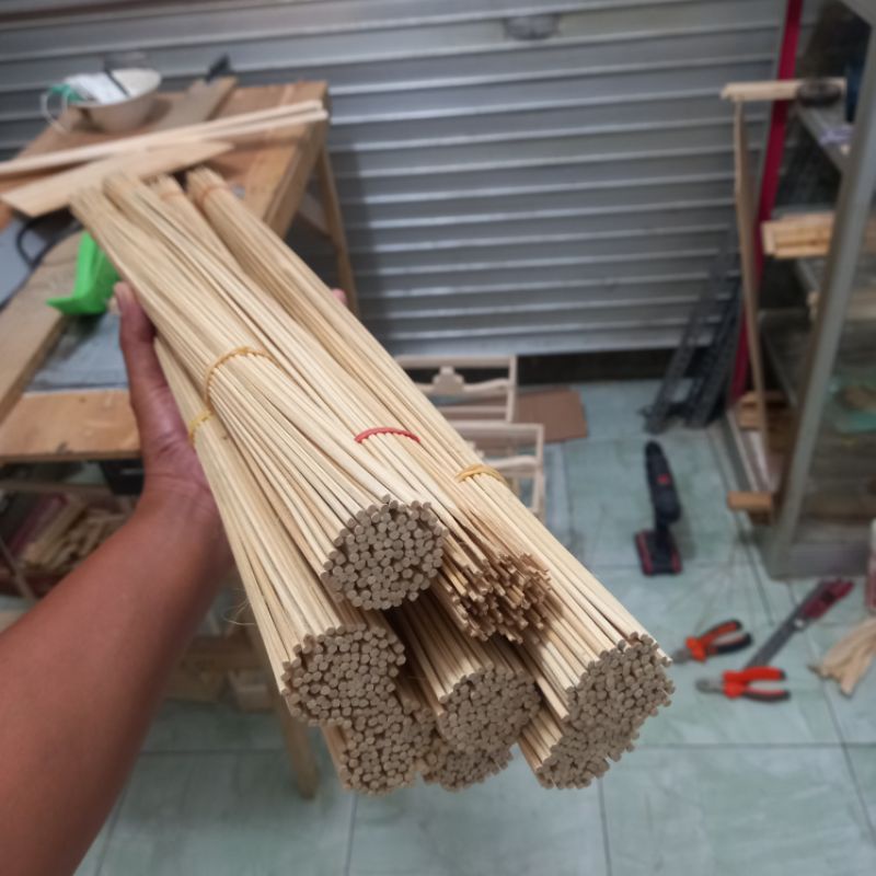 Ruji Sangkar, Jeruji coklat, Ruji Bambu Warna Coklat Ukuran 2.5 mm Panjang 70 cm Campur kulitan isi 