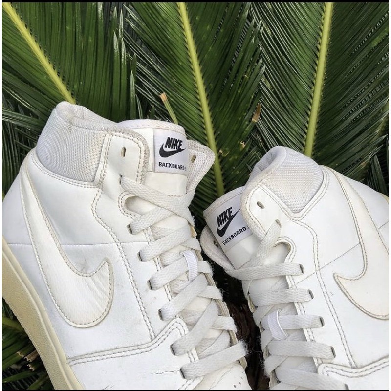 nike backboard 2 mid