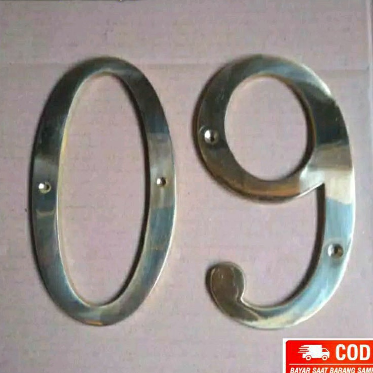 

Huruf Angka Alamat Kantor Kuningan Antik 19 cm