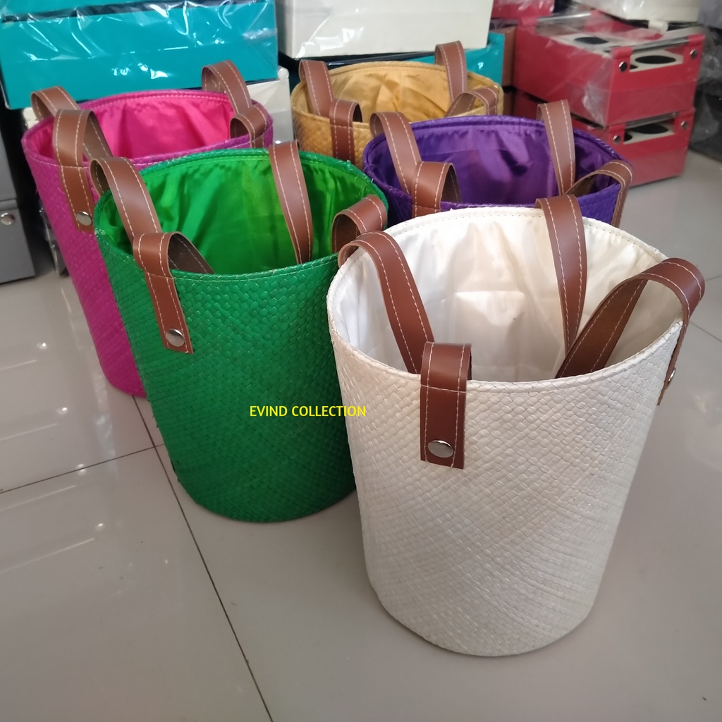 Tas Hampers Anyaman Isi 4 Toples Tali Kulit Sintetis Keranjang Parcel Anyaman Pandan