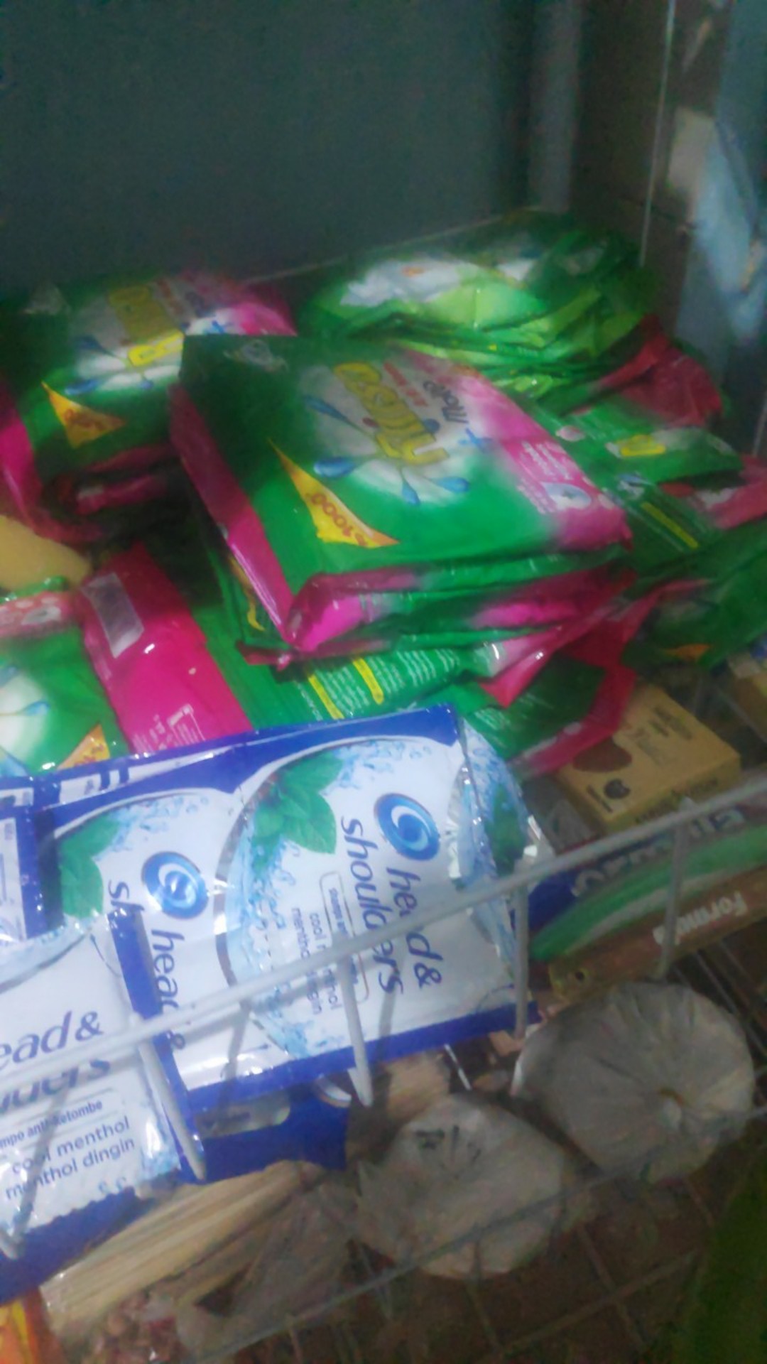 Rinso Deterjen Detergent Bubuk Rencengan Isi 6 Sachet