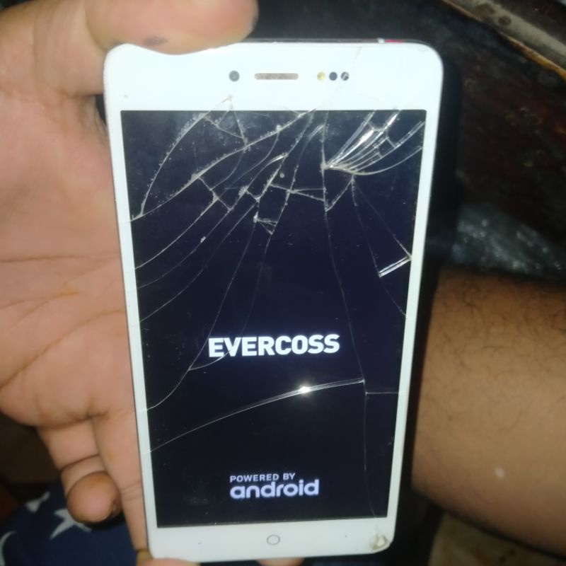 lcd saja hp Evercoss u55 ORI cabutan normal udh tested tidak termasuk touchscreen