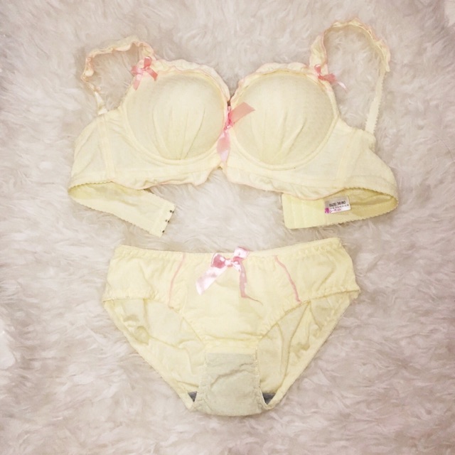 Lingerie Underwear Set Ruffle Frill Pink Trim Push Up Bra Panty (Yellow)