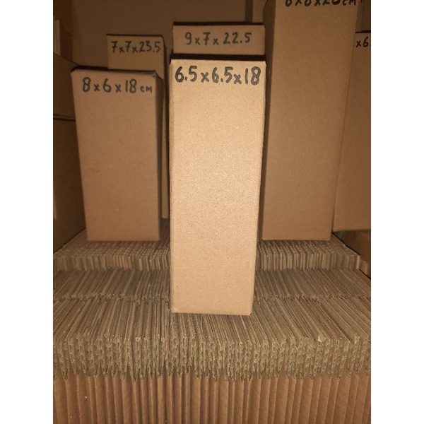 

Kardus 6.5x6.5x18 cm baru polos luar dalam