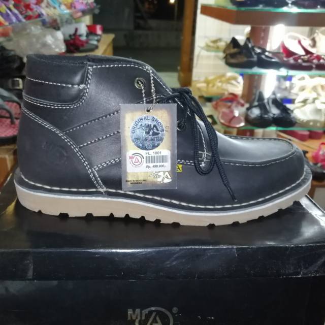 Sepatu BOOTS MR LA 1001