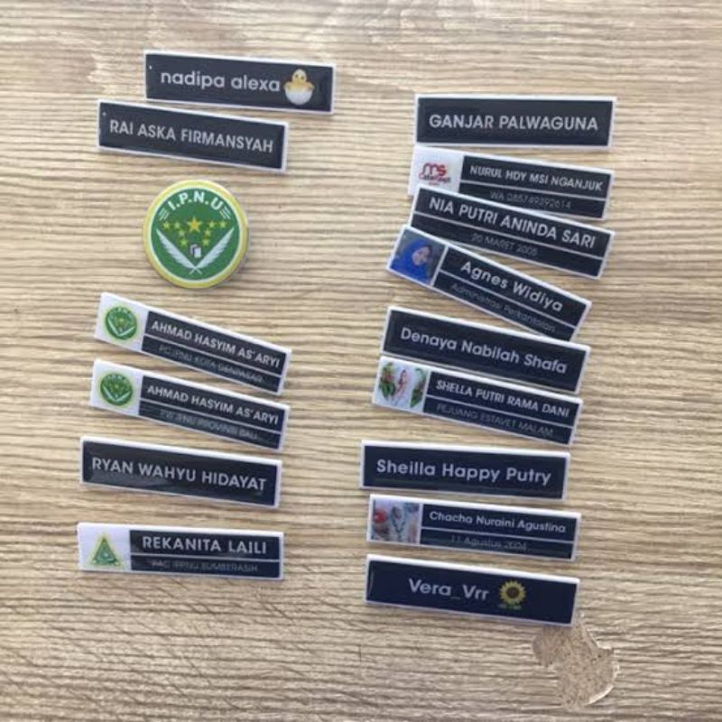 

nama dada/name tag custom resin