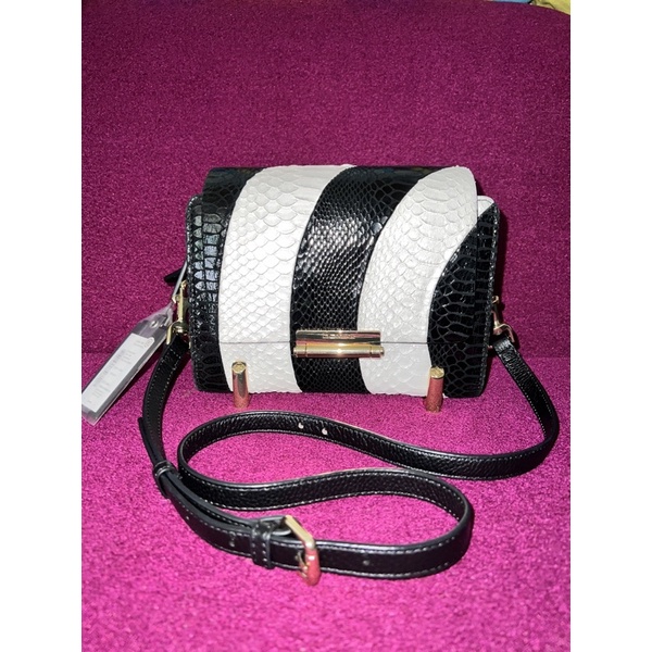 Preloved Donini Livia