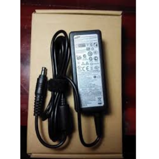 Adaptor/ Charger Laptop Samsung 19V 2.1A Colokan Jarum