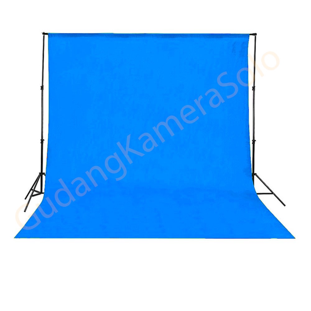 Background Studio Warna Biru Muda