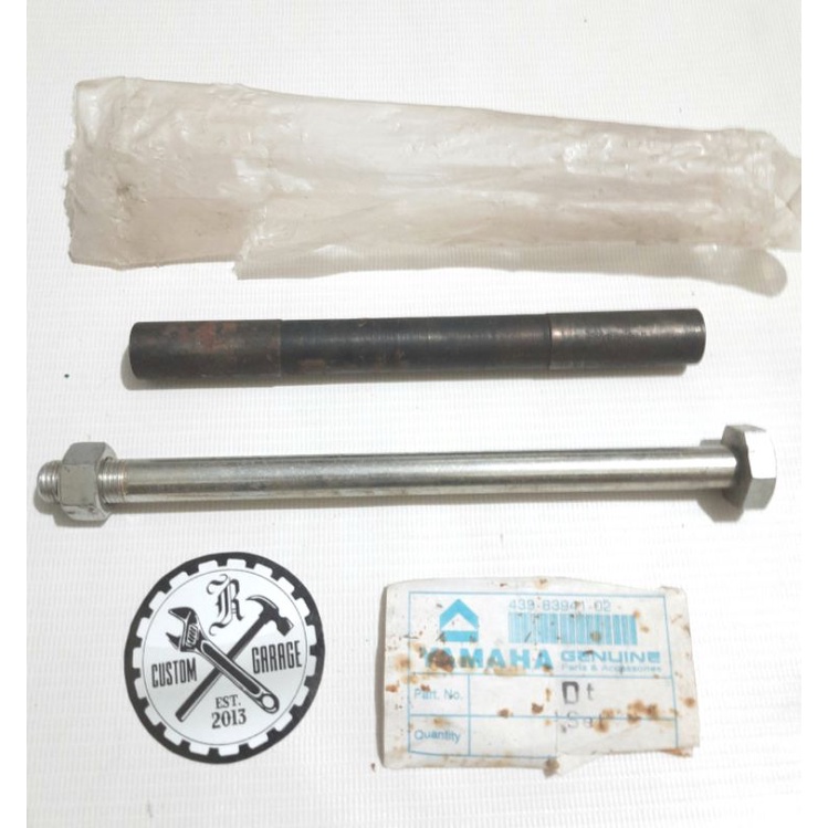 As tengah YAMAHA DT100 NOS