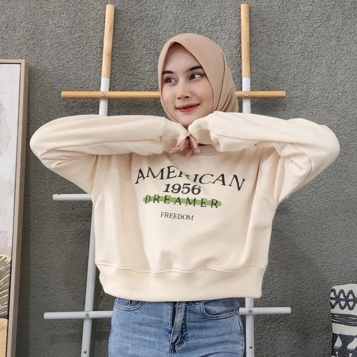 Public - American Crop - Sweater Basic Crop Wanita