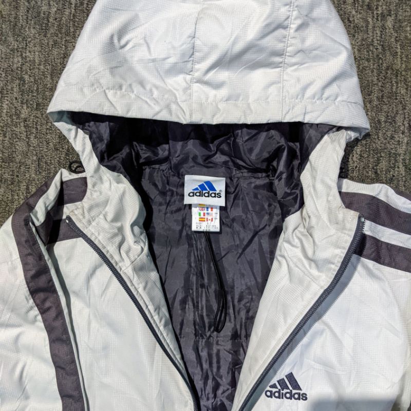 Jaket outdoor Adidas second