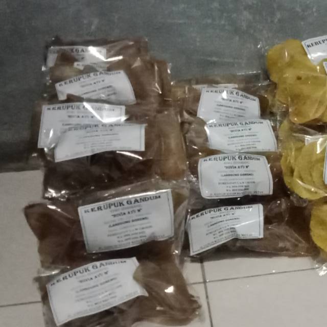 

Krupuk gandum khas semarang