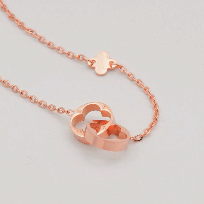 Kalung Choker Model Hollow Desain Daun Semanggi Warna Rose Gold Bahan Titanium Steel Untuk Wanita