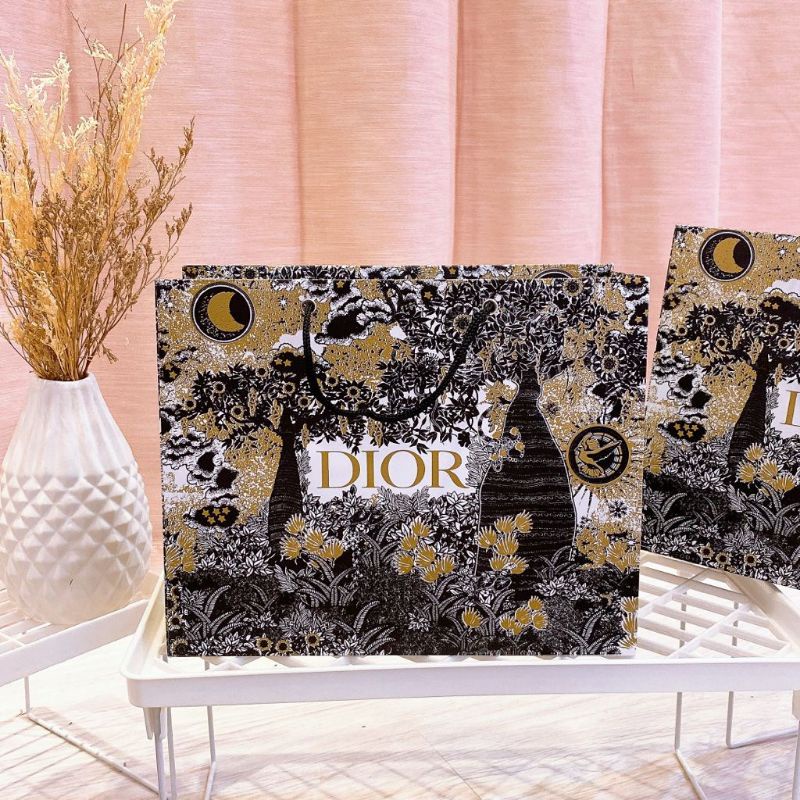 

PAPER BAG DIOR MOTIF TEBAL