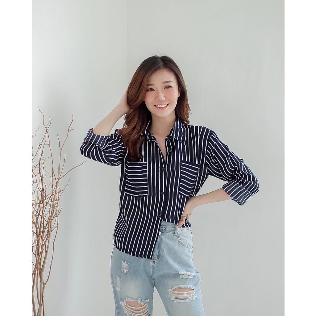 BEFAST - ZFS OOTD Wanita kemeja DASOM / ZALIE RAYON VISCOSE SHIRT / ZALIE RAYON VISCOSE SHIRT / Kemeja Garis-Garis / Kem Wanita Remaja Kekiniaan / Fashion Atasan Kemeja Kampus / Terlaris / Kemeja Casual