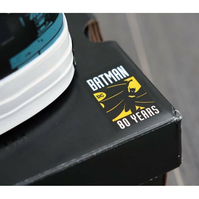 sepatu converse batman chinatown glow in the dark Sepatu converse original