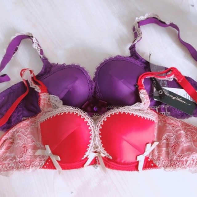 Bra (K-D3) Pakaian dalam wanita / berkawat dan busa normal