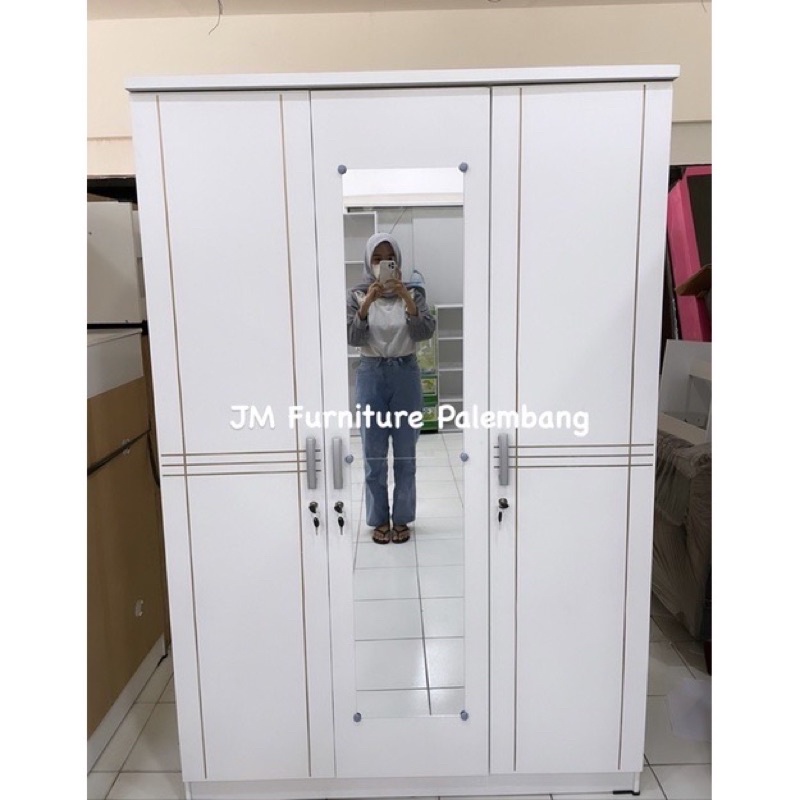 Lemari 3 Pintu Pakaian Olympic