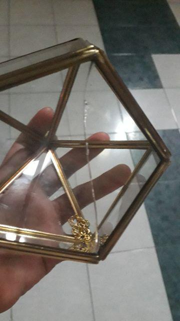 Ring Bearer Kaca Terarium