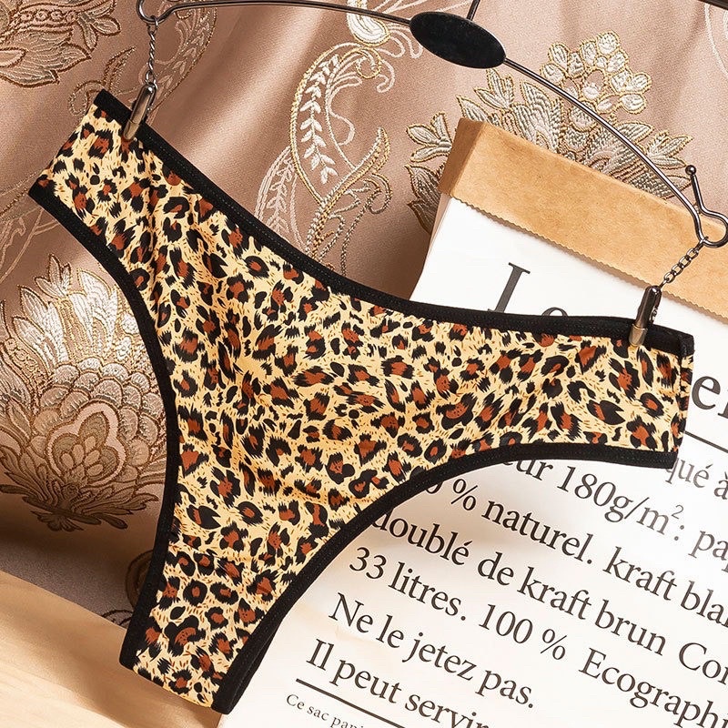 Celana Dalam Wanita Sexy Motif Leopard Sexy G String Transparan Brukat