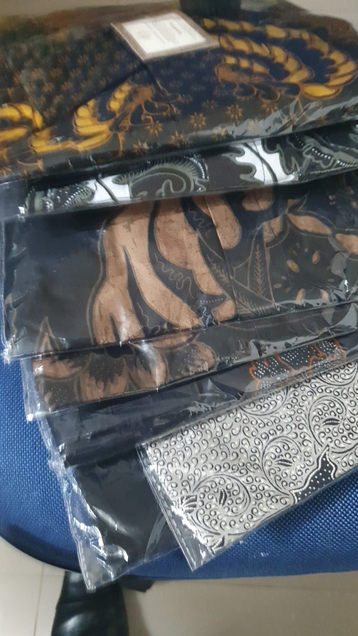 Kembar Siam Kemeja Batik Pria Full Furing Katun Sragenan