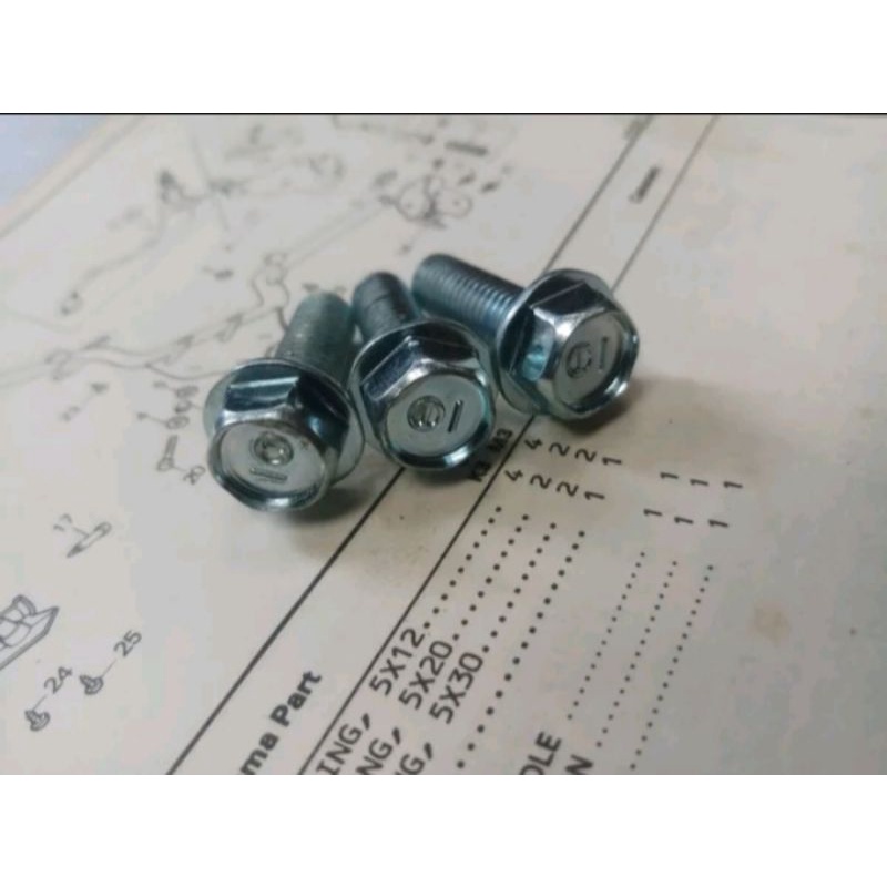 Baut barstep depan honda kirana kharisma supra x 125 original