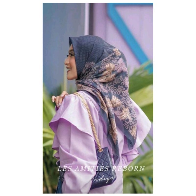 Buttonscarves Les Amities Reborn - Indigo