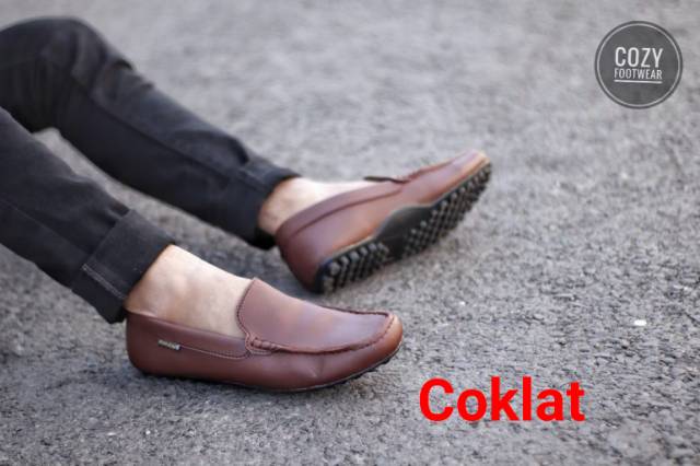 Promoo !!!! Sepatu slip on pria cozy casual slop formal kerja kantor kulit asli santai kuliah