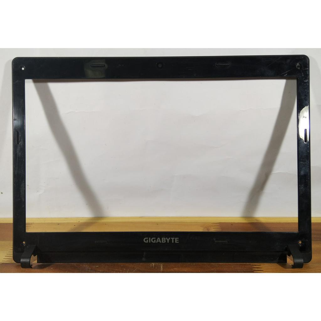 Casing Frame LCD Bezel Laptop Gigabyte Q2432A